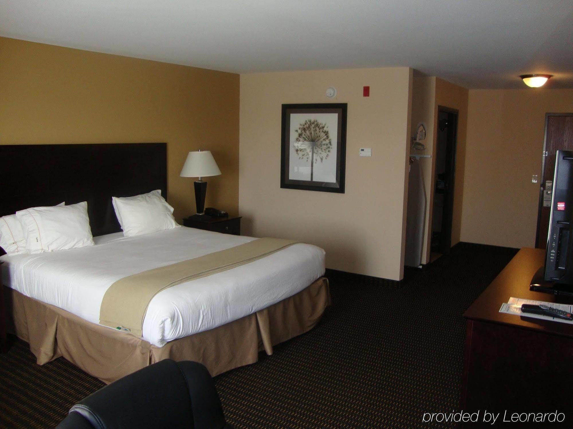 Holiday Inn Express & Suites Sidney By Ihg Eksteriør billede